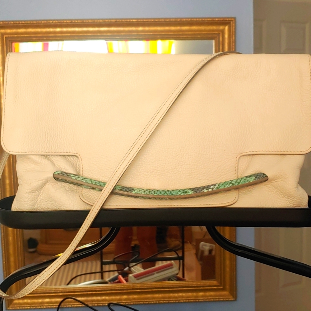 IACUCCI ITALIAN LEATHER PURSE. NWOT. - Picture 2 of 10